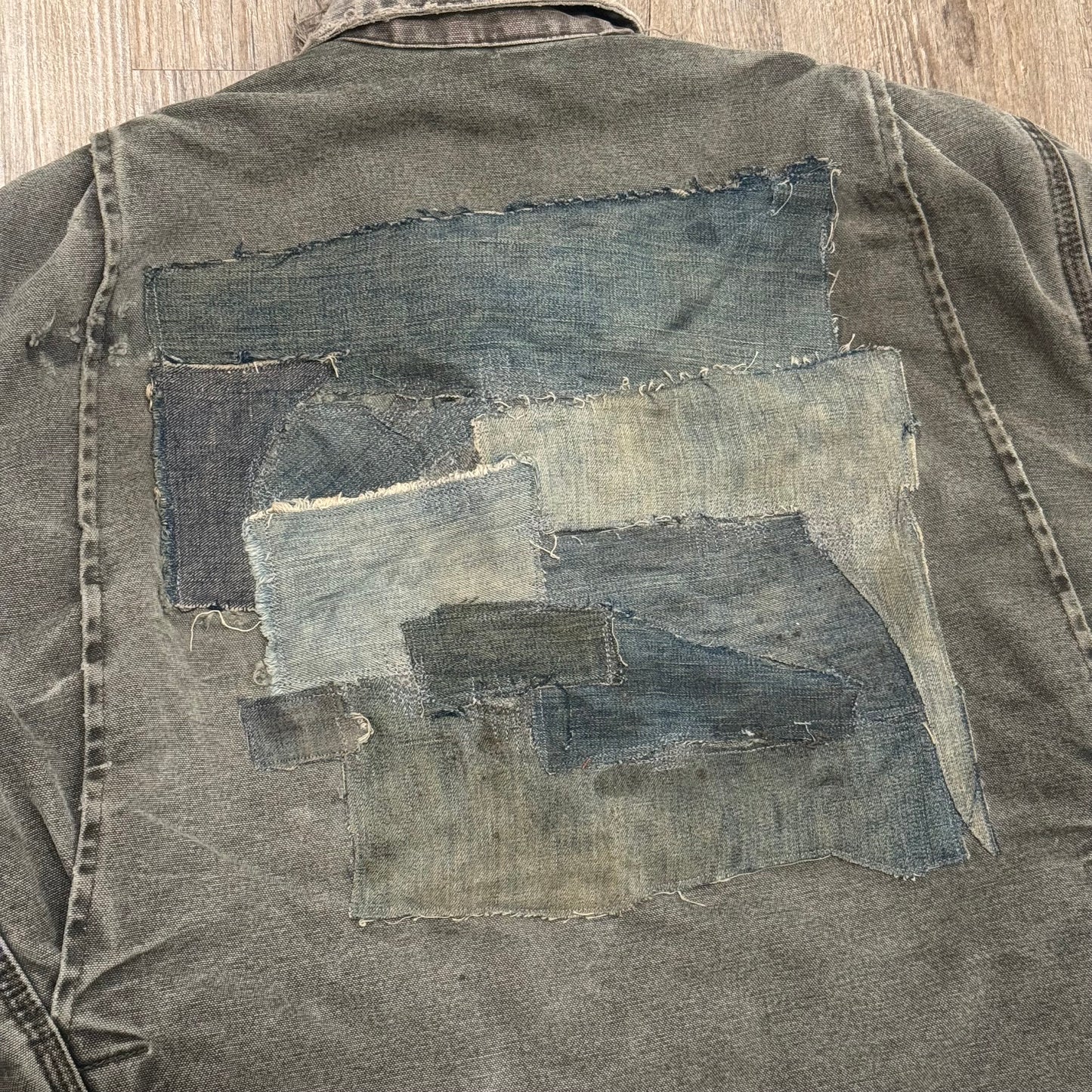 1/1 CARHARTT DISTRESSED DETROIT JACKET - MEDIUM