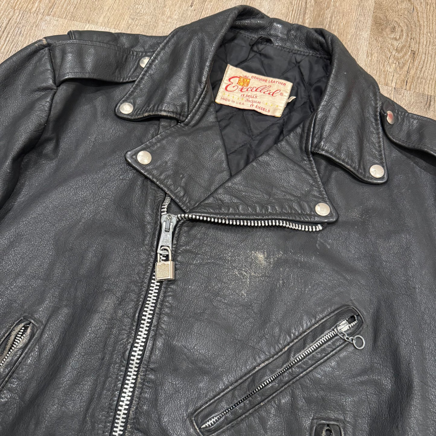 1/1 70s EXCELLED LEATHER JACKET - LARGE