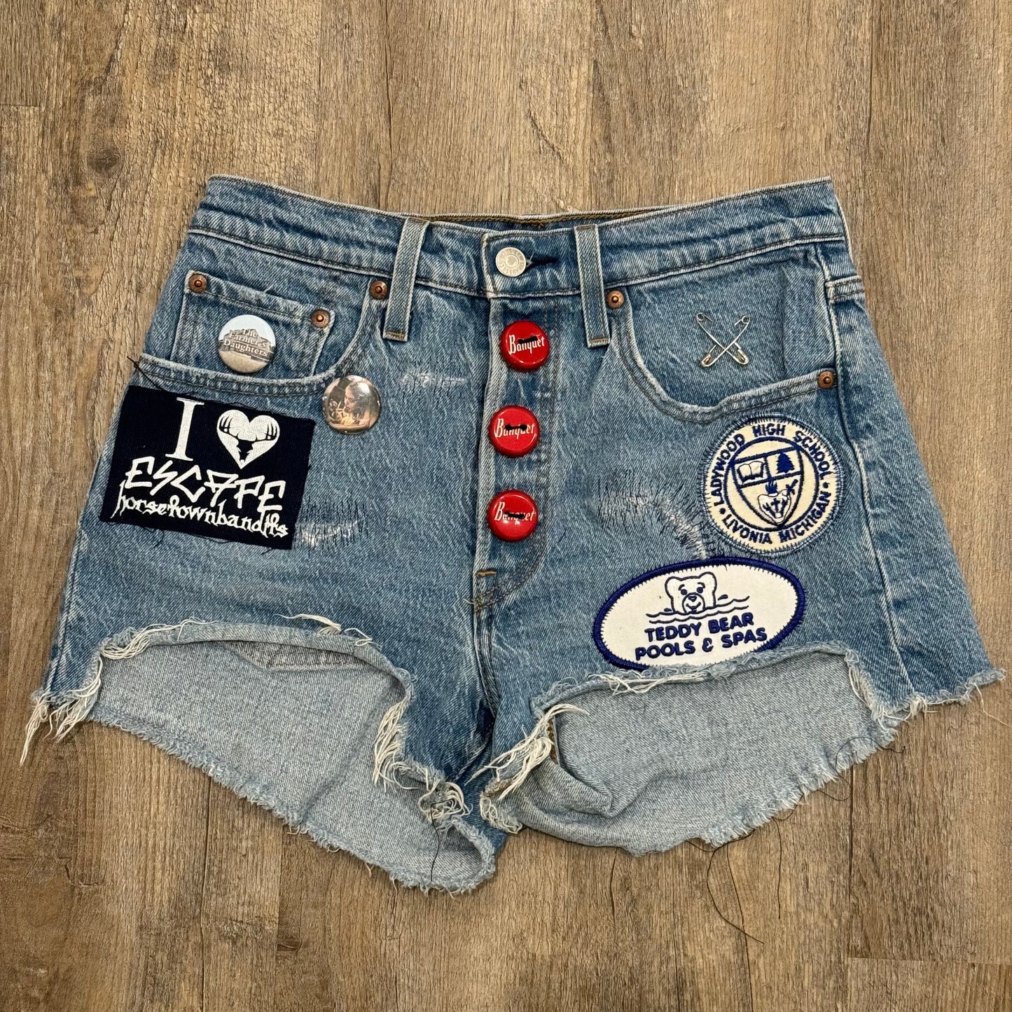 1/1 DAISY DUKE SHORTS - 26