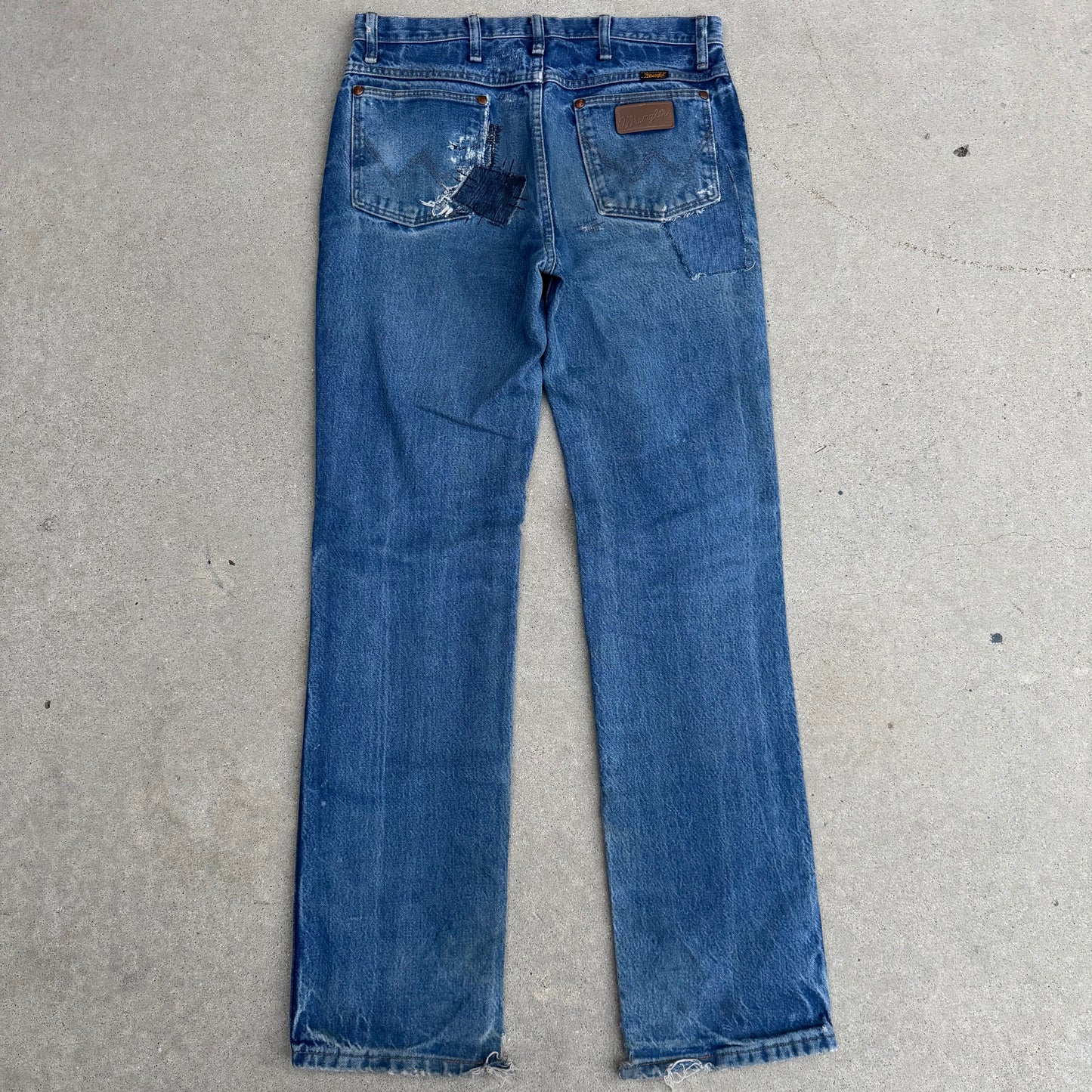 1/1 DENIM PATCHWORK COWBOYCUT WRANGLERS 32x34