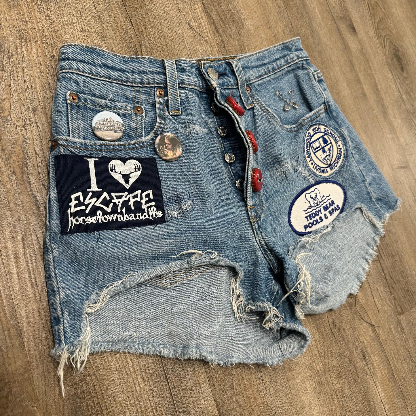 1/1 DAISY DUKE SHORTS - 26