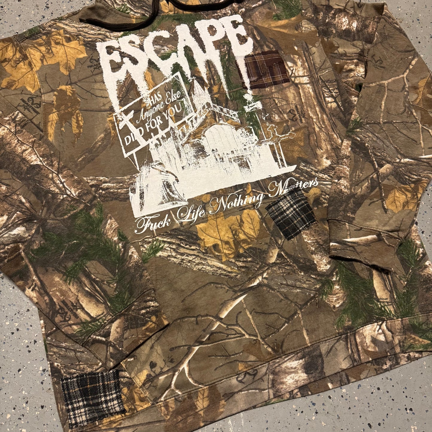 1/1 CAMO ESC HOODIE - LARGE