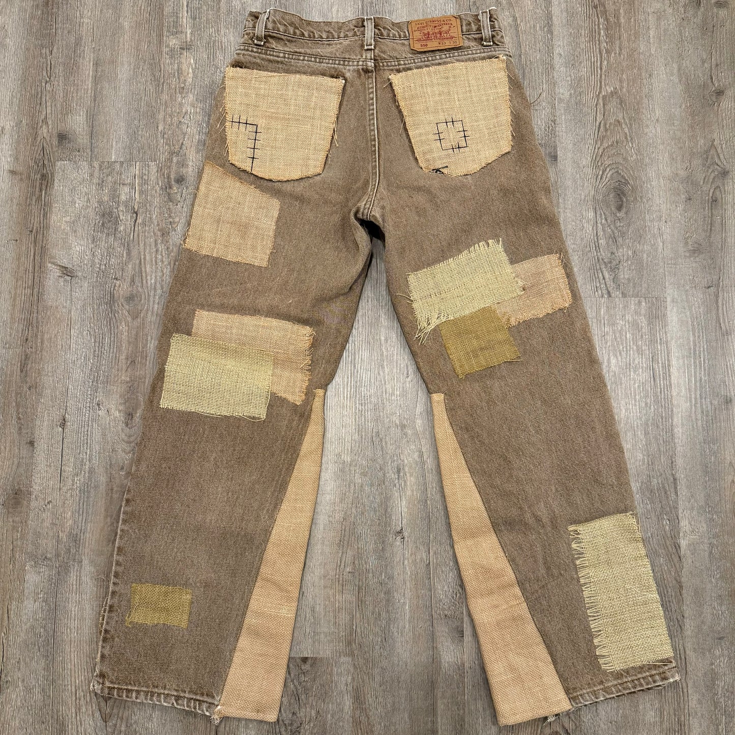 1/1 BURLAP FLARED LEVIS 33x31