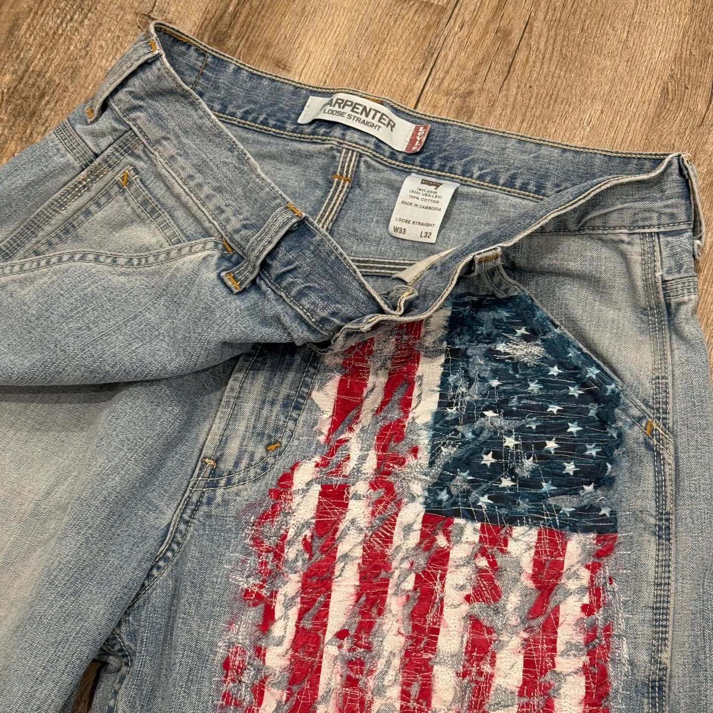 1/1 DENIM PATCHED LEVIS - 33x33