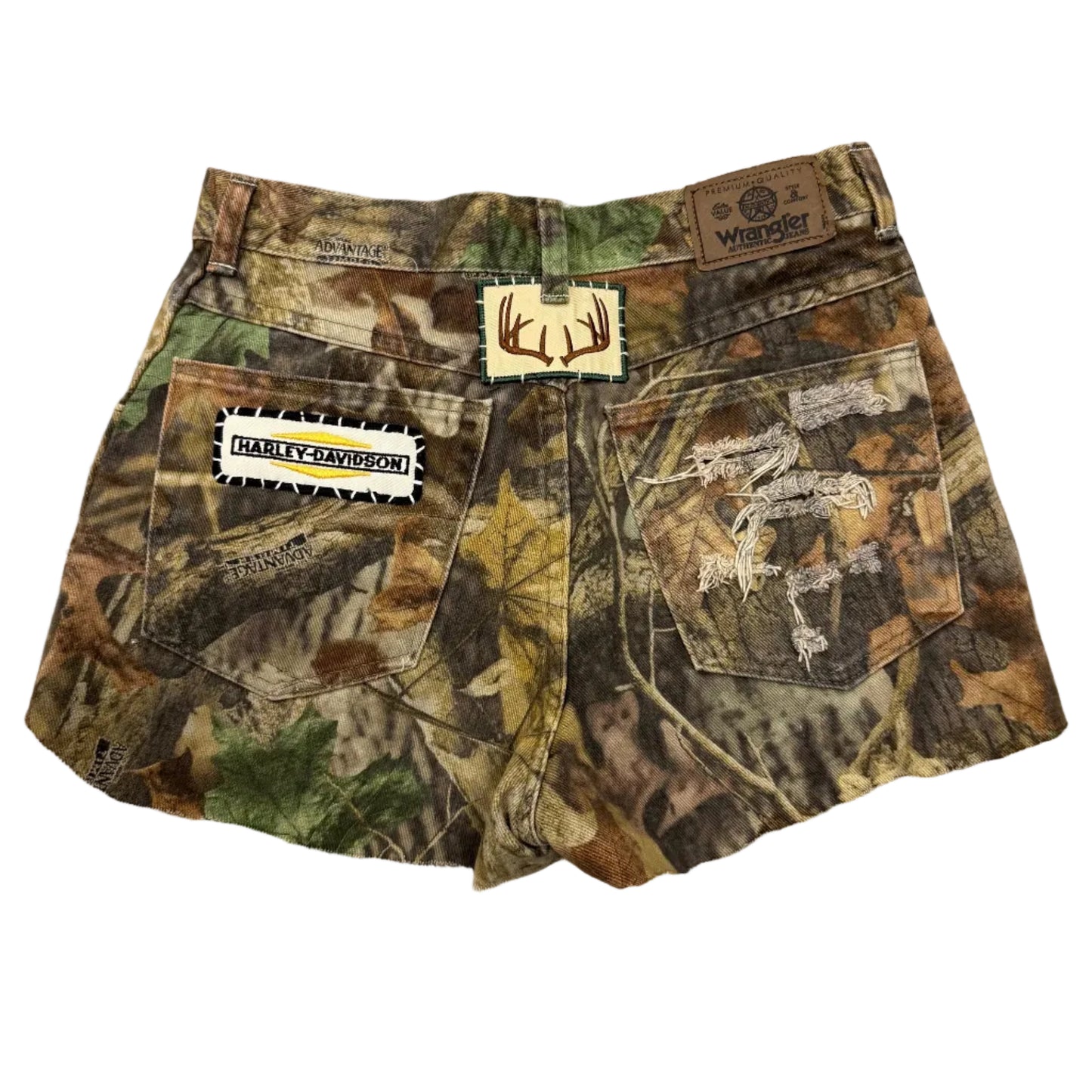 1/1 GIRL RTCAMO SHORTS