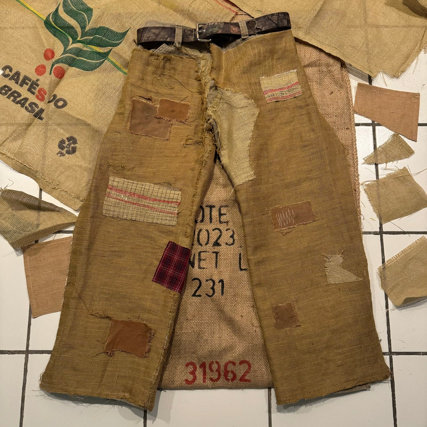 1/1 BURLAP PATCHWORK PANTS 33x31