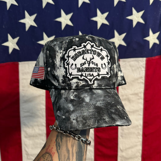 01 HTB VARSITY TRUCKER HAT - PAINTER