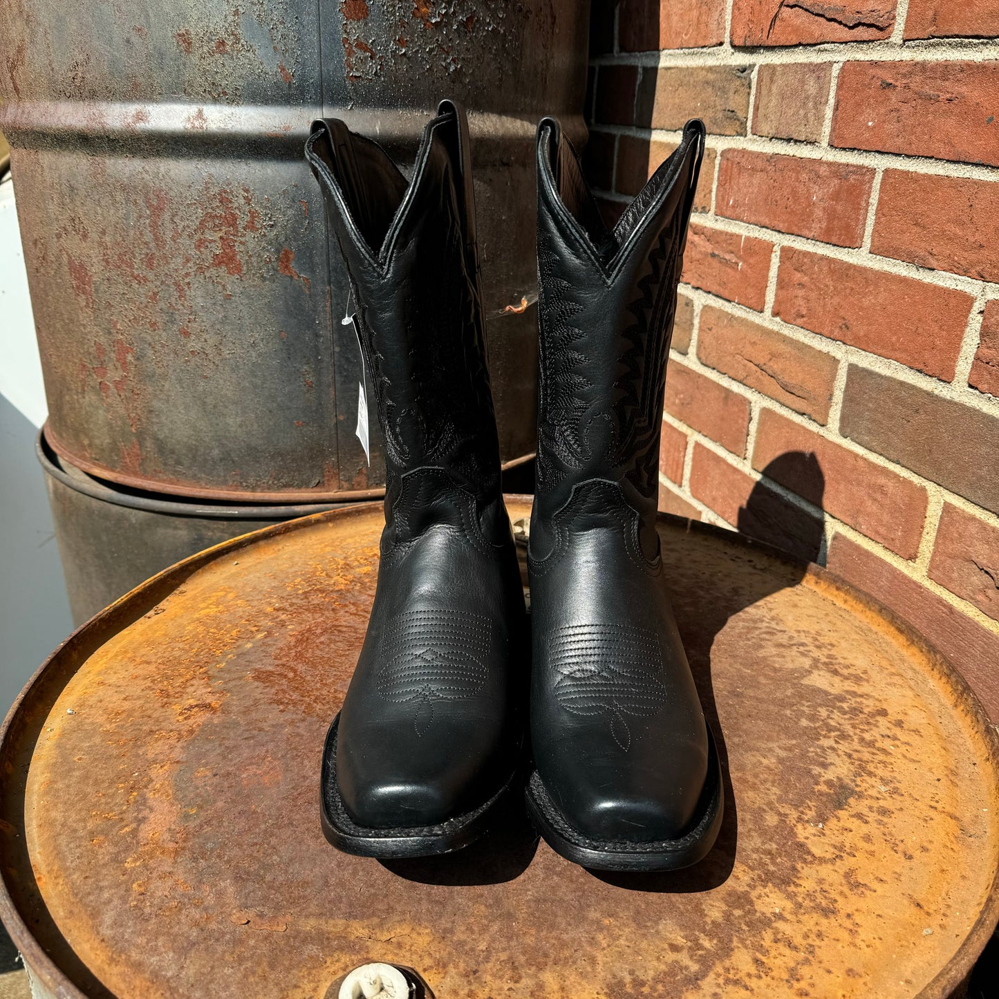 1/1 COWBOY BOOTS - SIZE 8.5/9