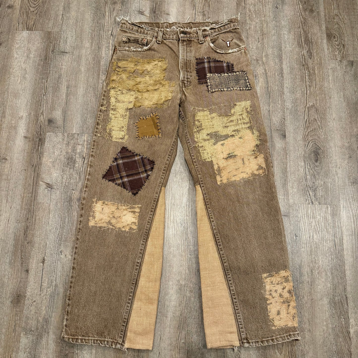 1/1 BURLAP FLARED LEVI’S 33x31