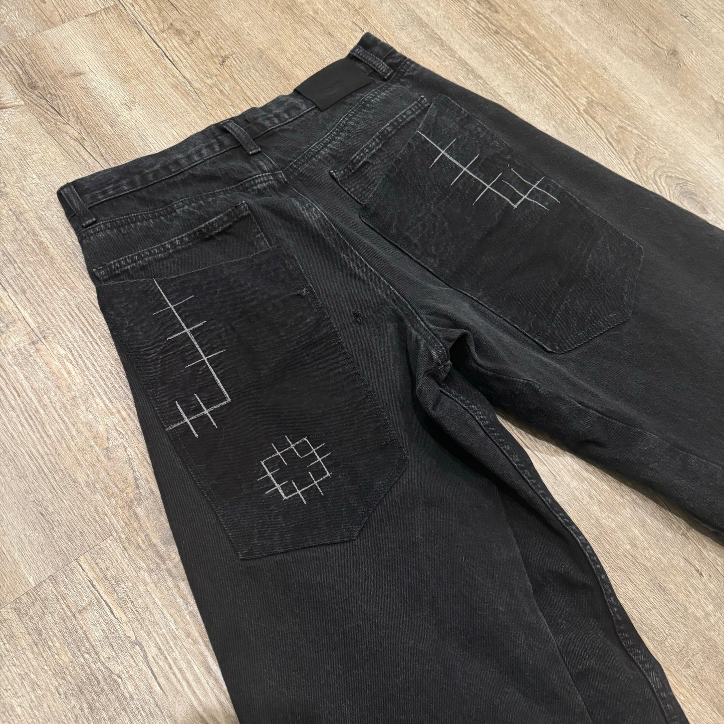 1/1 DENIM DYED & THRASHED PATCHWORK JEANS - 33x33